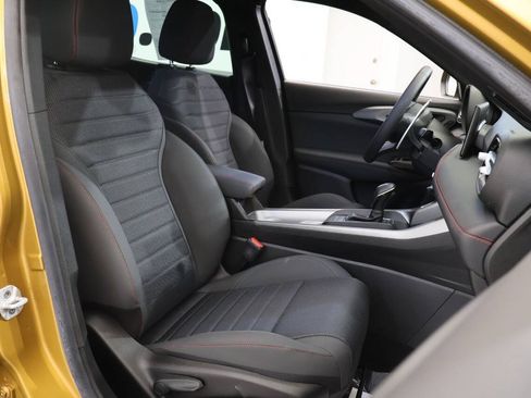Used 2024 Dodge Hornet R/T w/ R/T Blacktop Package AWD/4WD image 18
