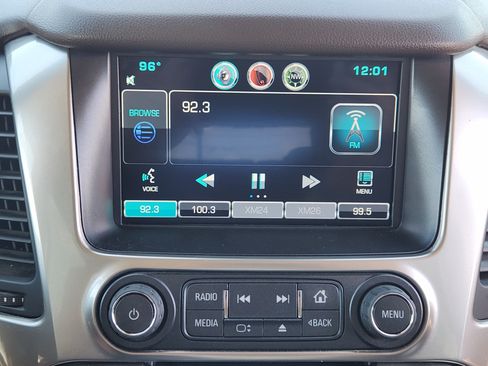 Used 2015 Chevrolet Tahoe LT w/ Luxury Package RWD image 17
