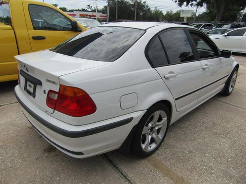 Used 2001 BMW 325i Sedan RWD image 4