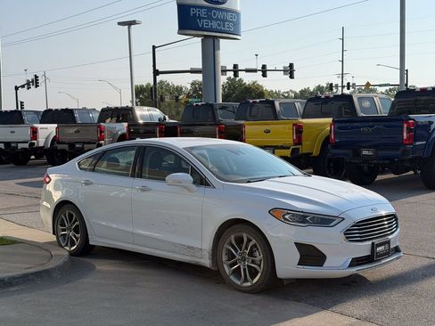 Used 2019 Ford Fusion SEL FWD image 7