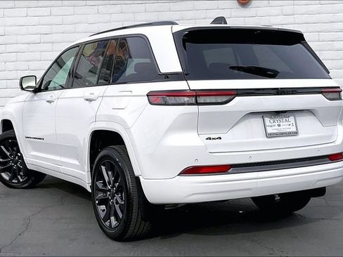 New 2026 Jeep Grand Cherokee Limited AWD/4WD image 2