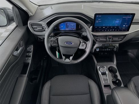 New 2026 Ford Escape SE FWD image 23