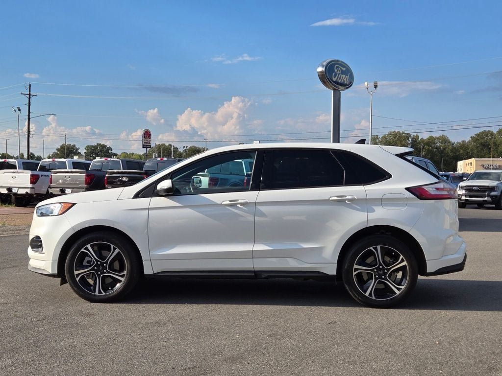 Used 2023 Ford Edge ST AWD/4WD image 2