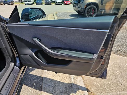 Used 2025 Tesla Model 3 Long Range RWD image 29