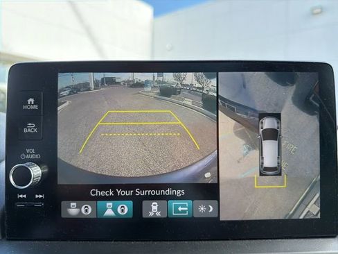 Used 2025 Honda Pilot Elite image 19