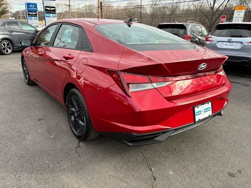 Used 2023 Hyundai Elantra SEL image 5