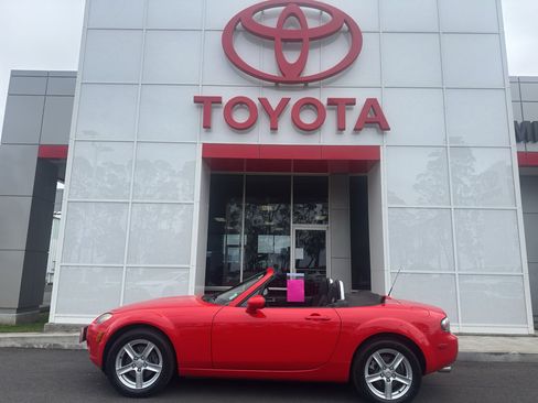 Used 2006 MAZDA MX-5 Miata Touring RWD image 35