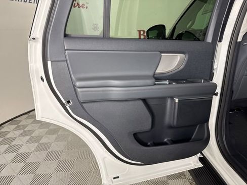 New 2025 Ford Expedition Active image 18