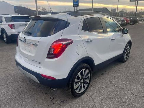 Used 2022 Buick Encore Preferred image 11