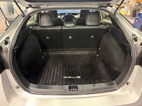 Used 2019 Toyota Prius Limited w/ Premium Convenience Package FWD image 21