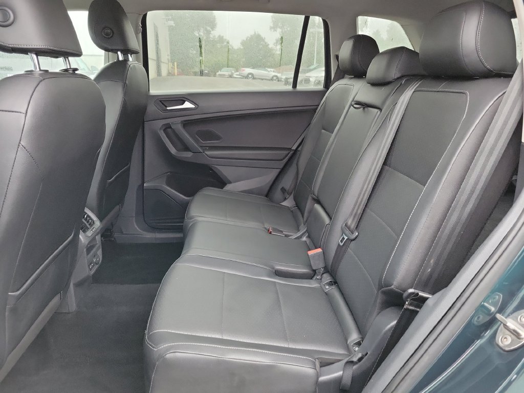 Used 2019 Volkswagen Tiguan SEL Premium R-Line AWD/4WD image 14
