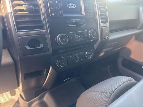 Used 2018 Ford F150 XLT image 12