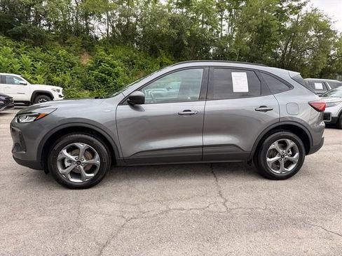 Used 2025 Ford Escape ST-Line AWD/4WD image 9