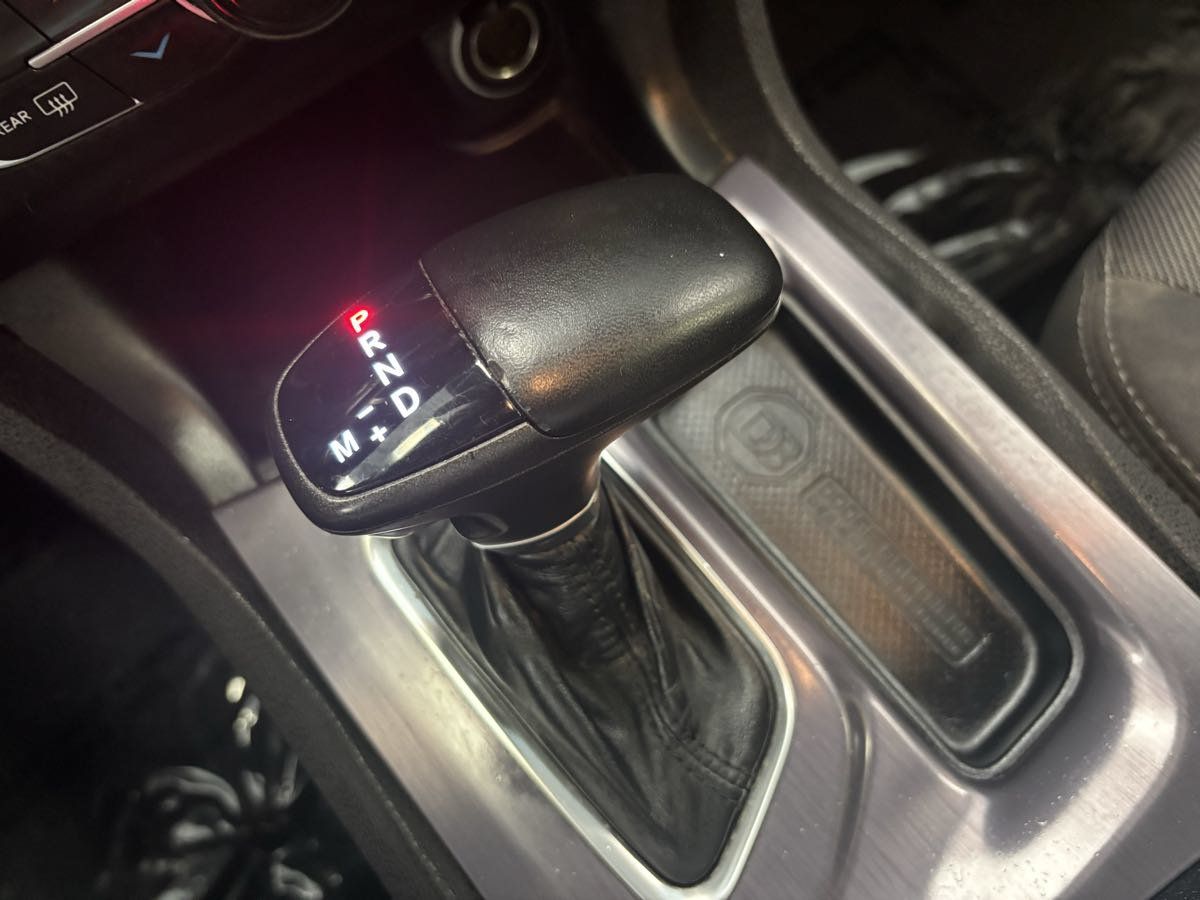 Used 2015 Dodge Charger SE w/ Sport Appearance Group RWD image 17