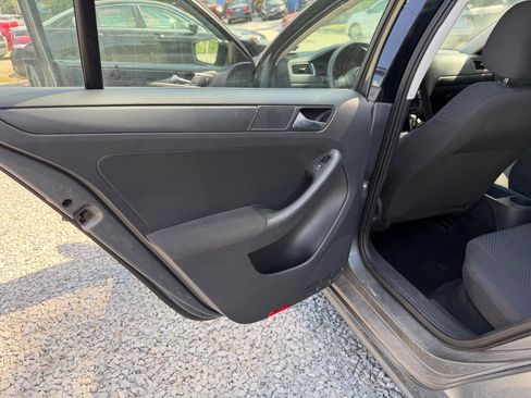 Used 2012 Volkswagen Jetta S FWD image 13
