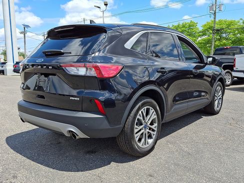 Certified 2022 Ford Escape SEL w/ Technology Package AWD/4WD image 6