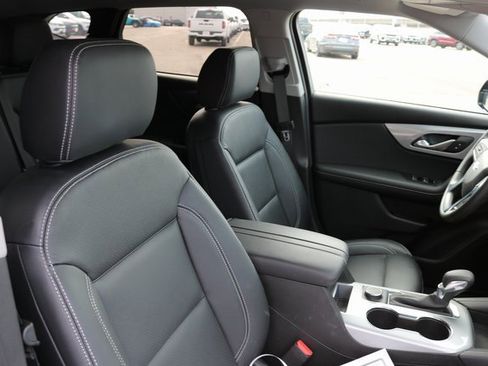Used 2025 Chevrolet Blazer LT image 18