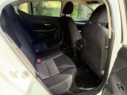 Used 2021 Nissan Sentra SV w/ Trunk Package FWD image 12