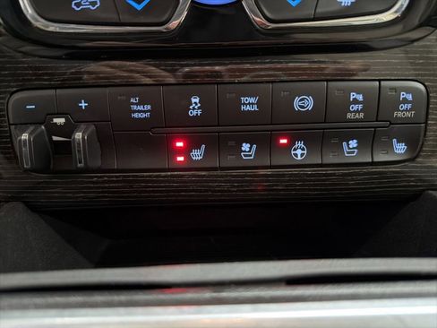 Used 2018 RAM 3500 Laramie Longhorn image 43