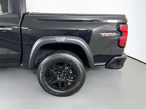 Used 2023 Chevrolet Colorado Trail Boss w/ Technology Package image 14
