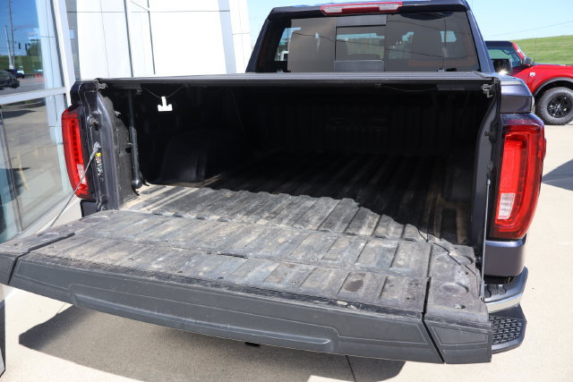Used 2024 GMC Sierra 1500 SLT w/ SLT Premium Plus Package AWD/4WD image 34