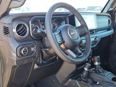 New 2026 Jeep Gladiator Sport image 10