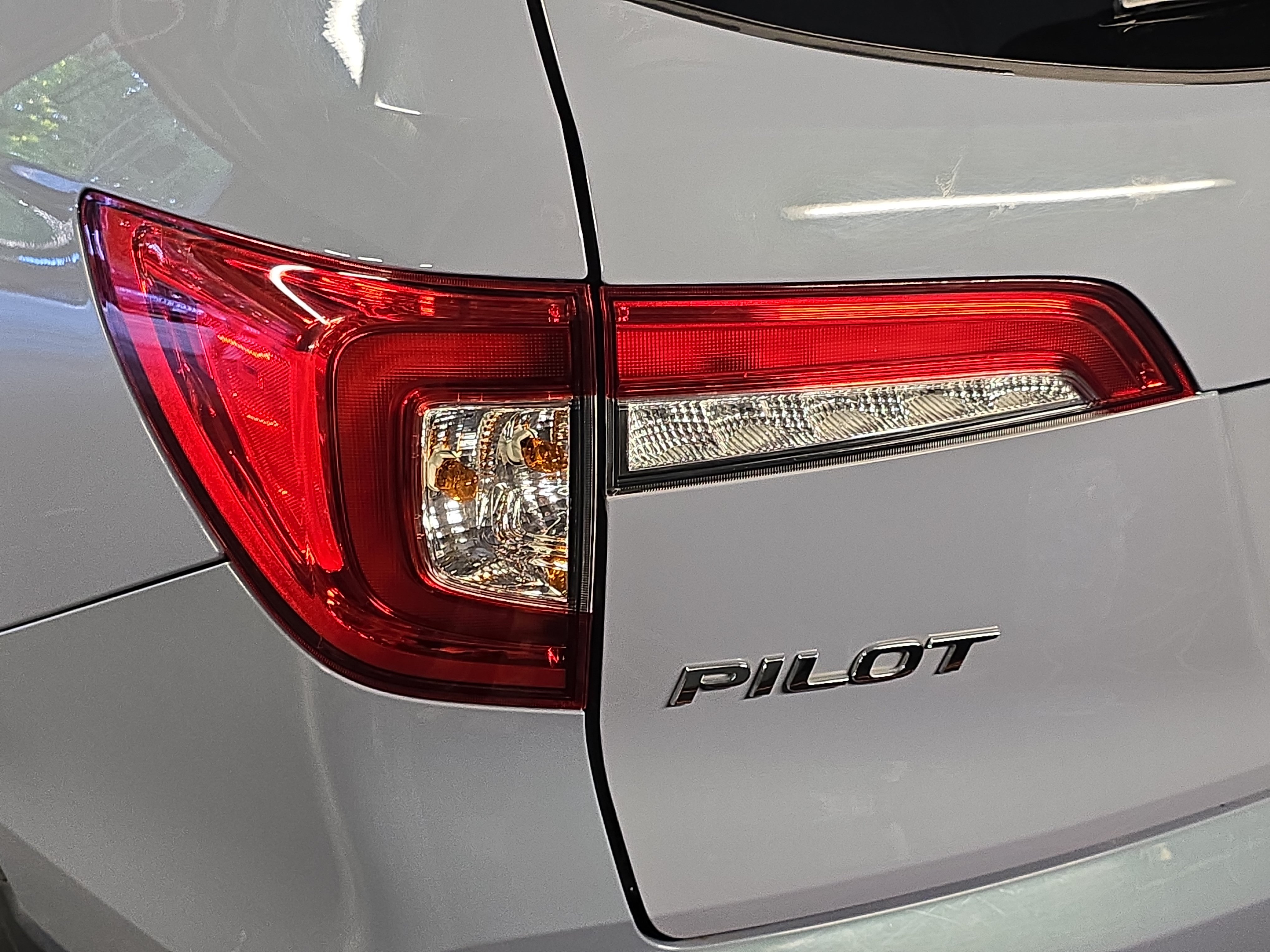 Used 2022 Honda Pilot Elite image 33