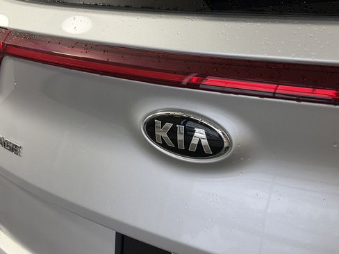 Used 2020 Kia Sportage LX image 17