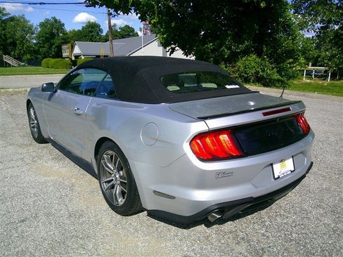 Used 2018 Ford Mustang Premium w/ Black Accent Package RWD image 3