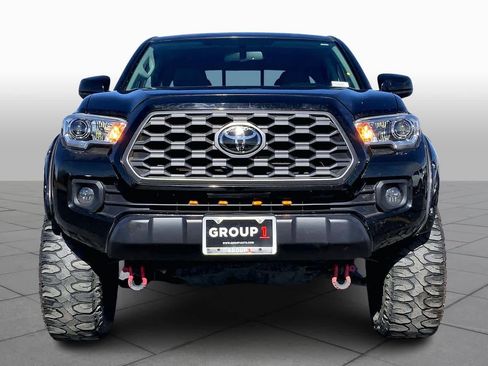 Used 2017 Toyota Tacoma SR5 w/ Tow Package image 4