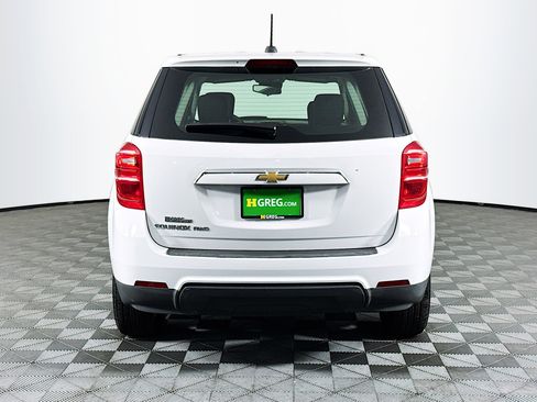 Used 2017 Chevrolet Equinox LS image 8