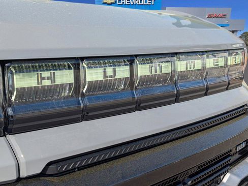 Used 2025 GMC Hummer EV 3X image 24