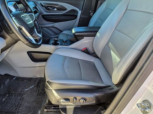 Certified 2024 GMC Terrain SLT image 13