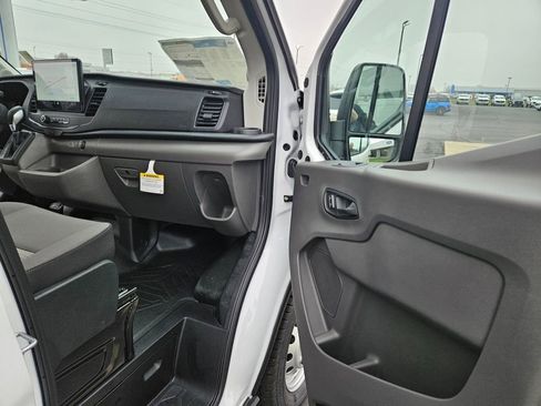 New 2025 Ford Transit 250 148 Medium Roof w/ Load Area Protection Package image 17