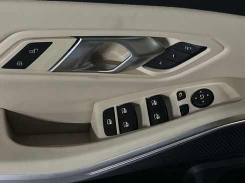 New 2025 BMW 330i xDrive Sedan w/ Convenience Package image 13