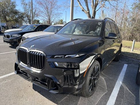 New 2026 BMW X7 xDrive40i w/ Executive Package image 3
