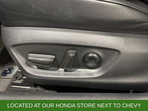 Used 2020 Toyota Avalon XSE image 13