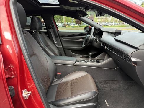 Used 2024 MAZDA MAZDA3 s FWD image 15
