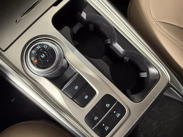 Used 2020 Ford Explorer XLT w/ Equipment Group 202A RWD image 28