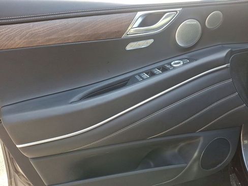 Used 2025 Genesis GV80 3.5T Prestige image 10