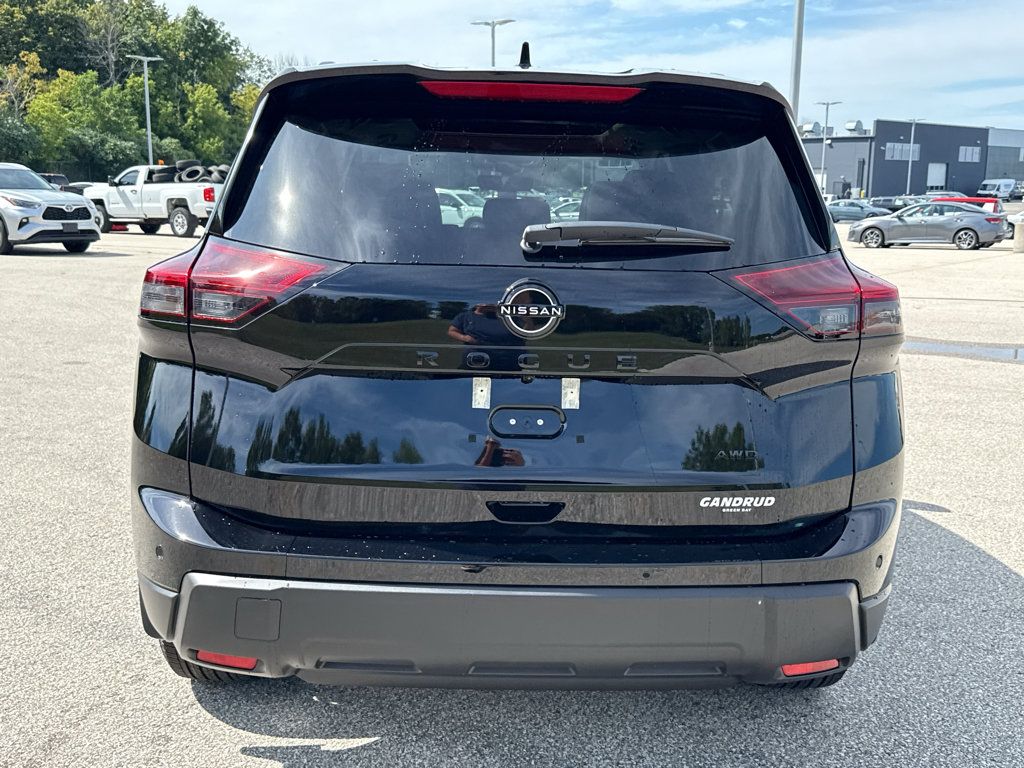 New 2026 Nissan Rogue Dark Armor AWD/4WD image 7