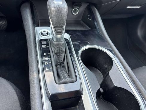 Used 2024 Nissan Altima 2.5 SV FWD image 31