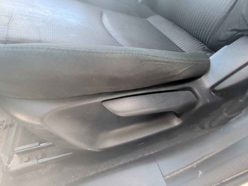 Used 2016 MAZDA MAZDA3 i Sport w/ Preferred Equipment Package FWD image 13