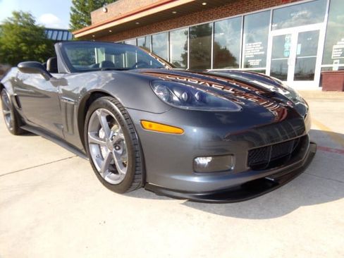 Used 2010 Chevrolet Corvette Grand Sport w/ Preferred Equipment Group RWD image 4