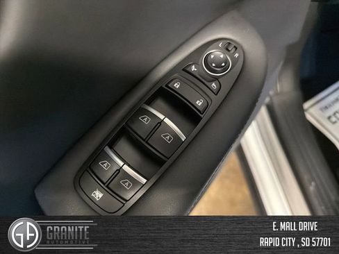Used 2025 INFINITI QX50 Luxe AWD/4WD image 32