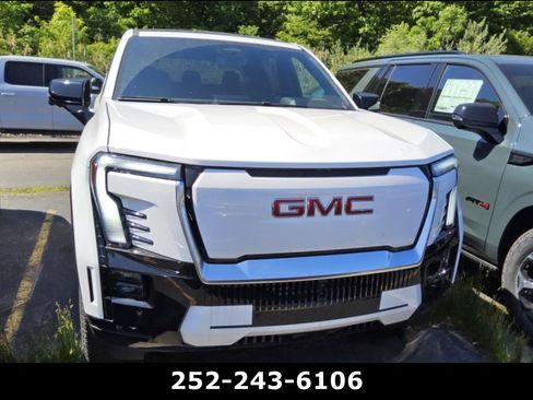 Used 2026 GMC Sierra EV Denali AWD/4WD image 2