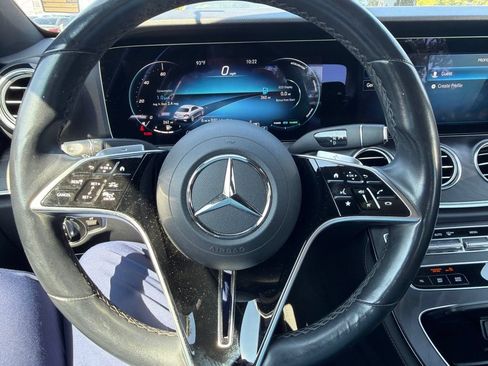 Used 2023 Mercedes-Benz E 450 4MATIC Sedan image 17
