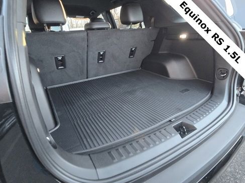 Used 2025 Chevrolet Equinox RS image 12