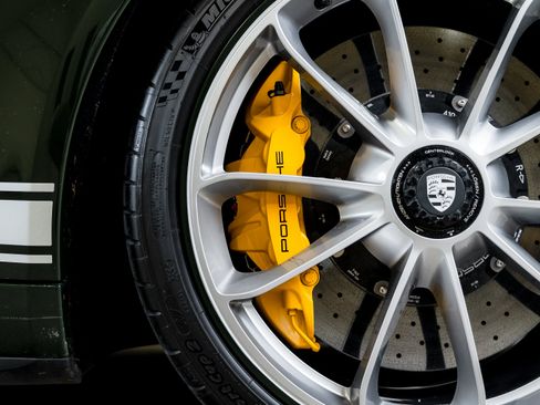Used 2018 Porsche 911 GT3 RWD image 9