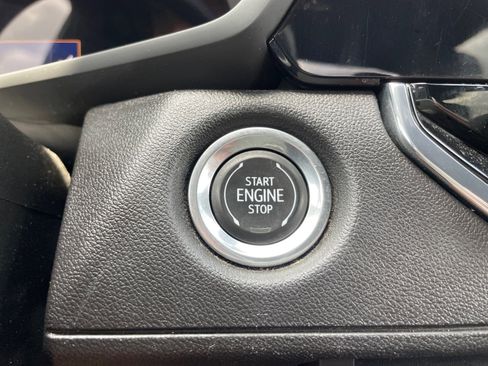 Used 2023 Chevrolet Colorado W/T RWD image 11
